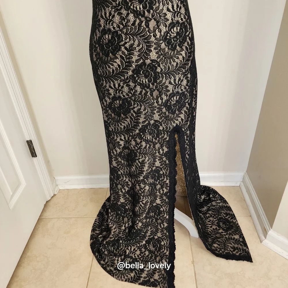 Formal Elegant Black Cream Lace Backless Sheer Back Dress - Picture 3 of 12